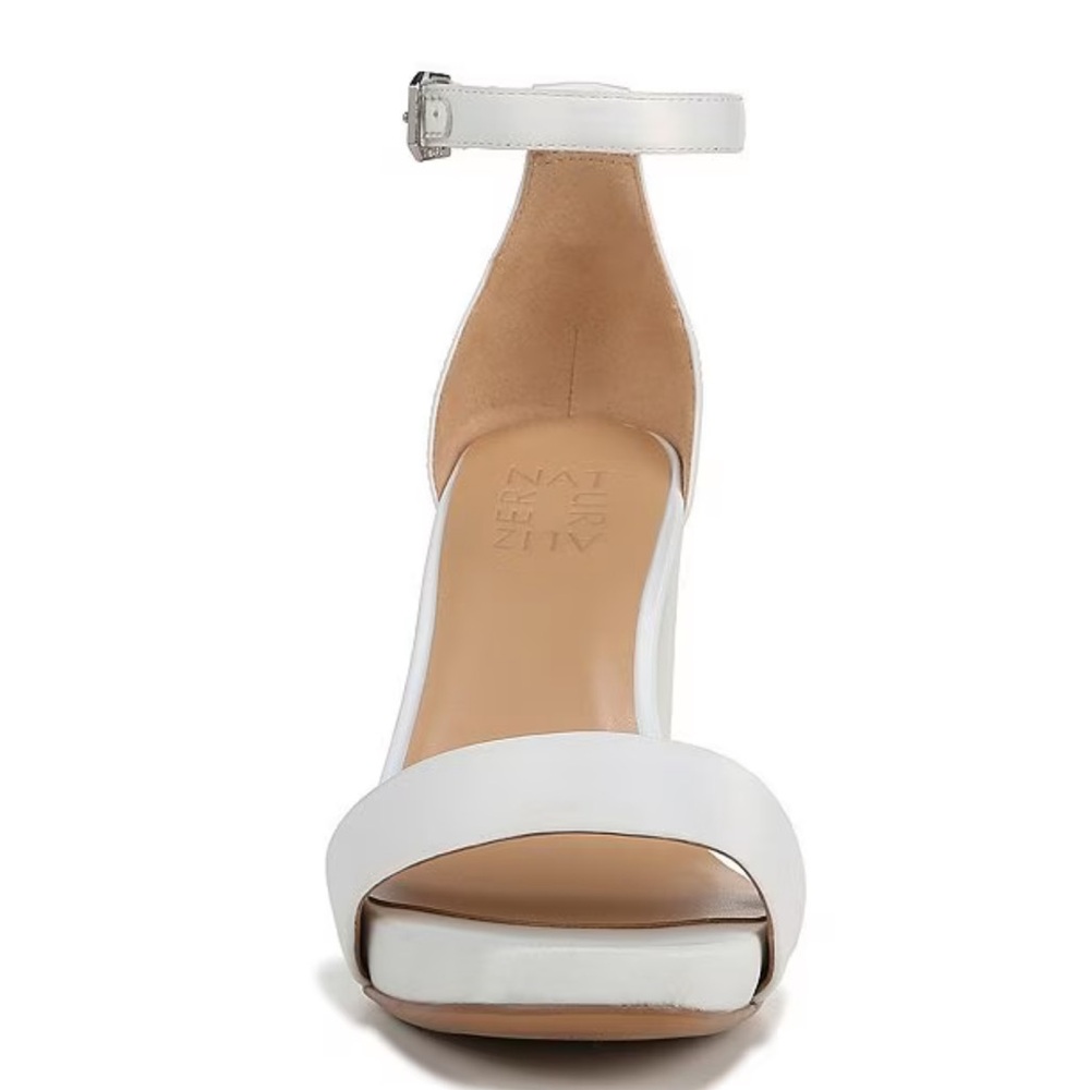 Elegant White Block Heel Sandals - Picture 4 of 10